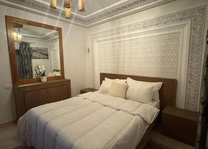 Cozy Central Apartment